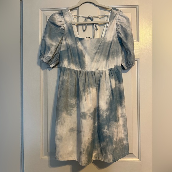 Black Label Dresses & Skirts - Black Label Cloudy Sky Mini Dress | Size Large